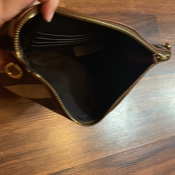 Burberry cross body bag - Picture 3 of 4